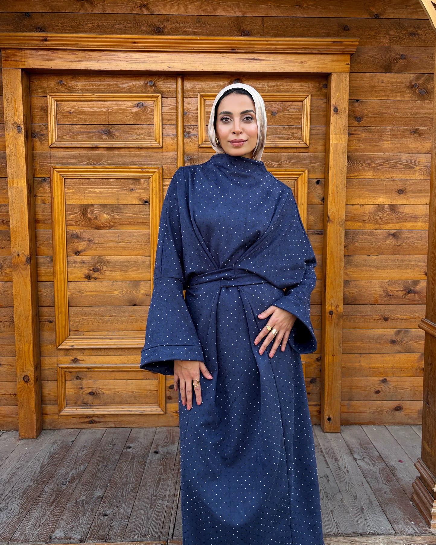 suede studs abaya (navy)