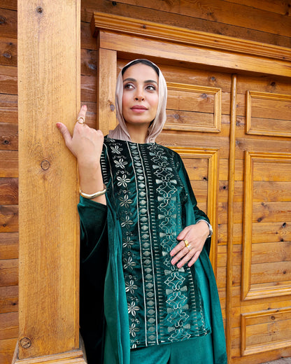 velvet embrodery set (green)
