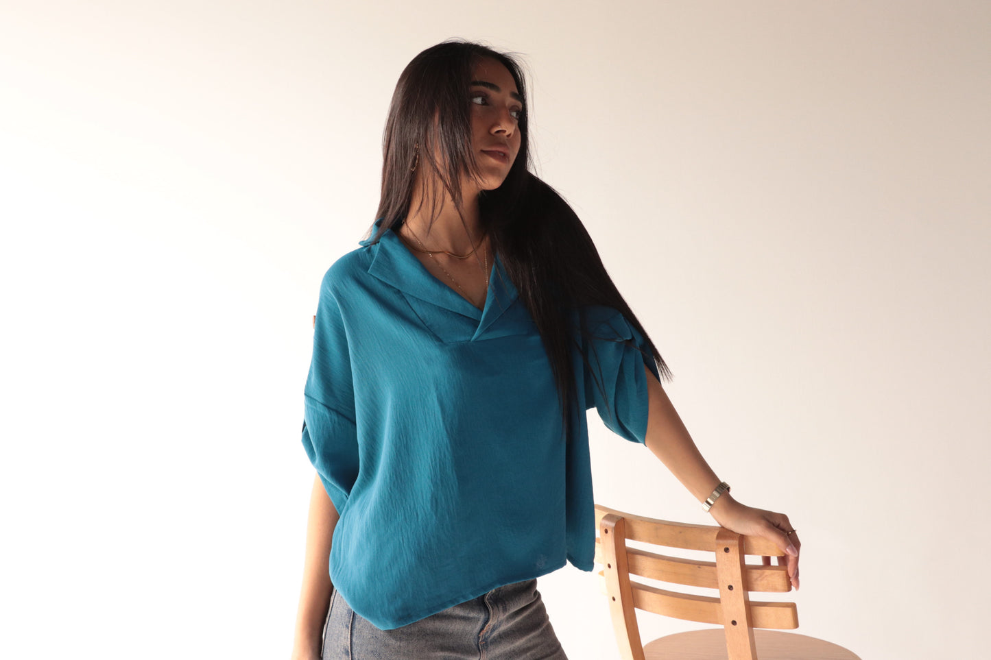 Croped blue crepe blouse