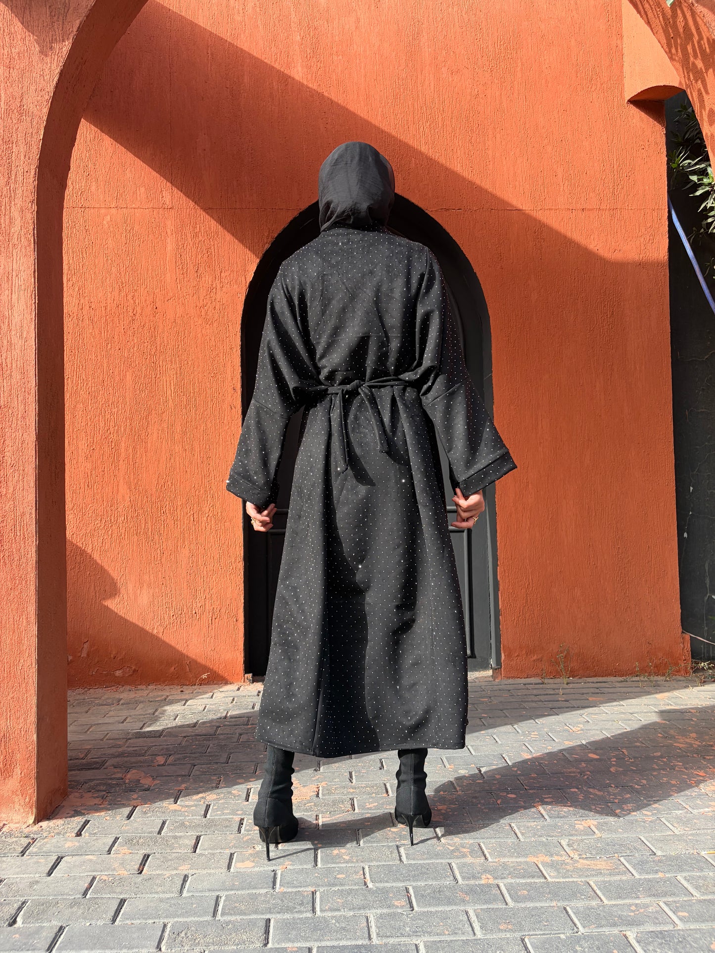 suede studs abaya (black)